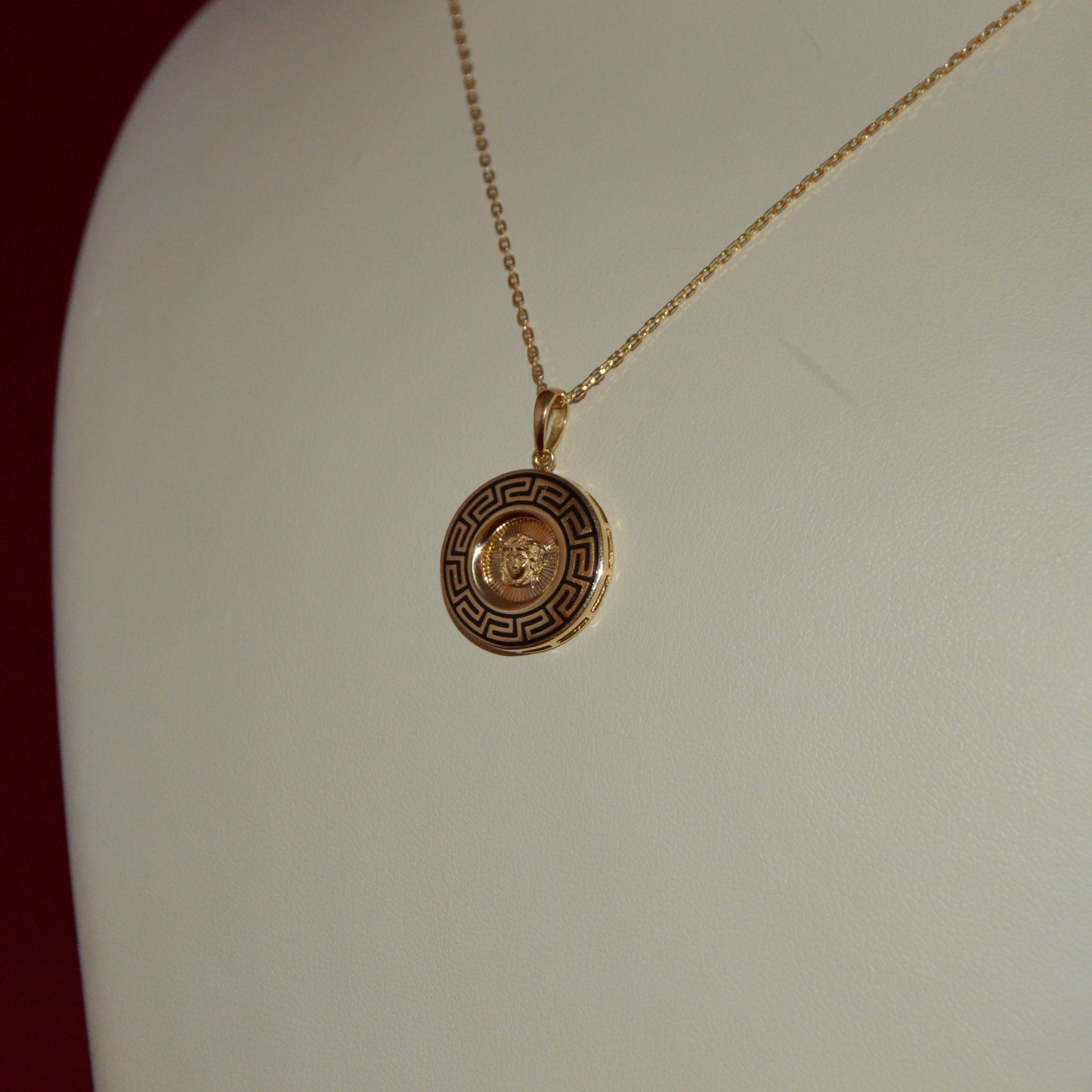 V Mina Necklace