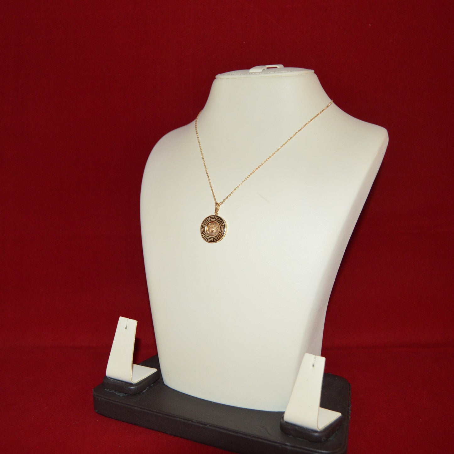 V Mina Necklace