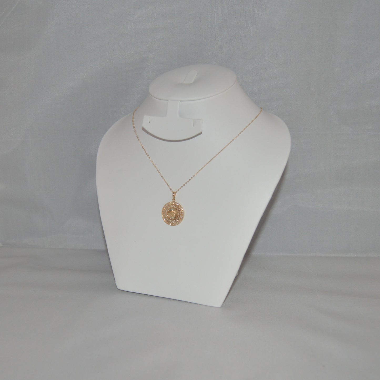 Gold necklace 18 carat